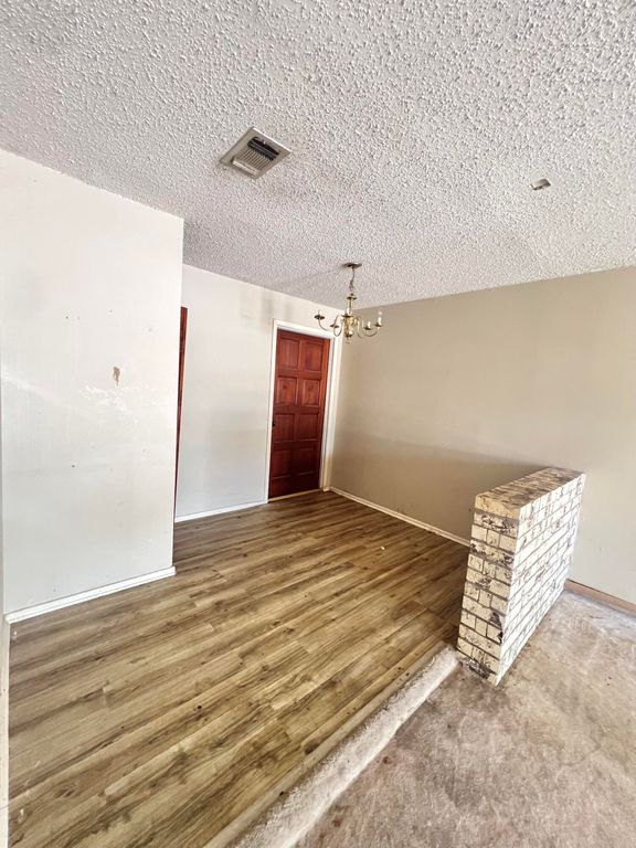 Image 9 of property listing at 813 Stonewall Drive, San Angelo, TX 76905