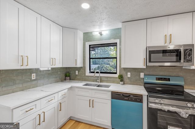 7548 Lowilla Lane, Lithonia, GA 30058