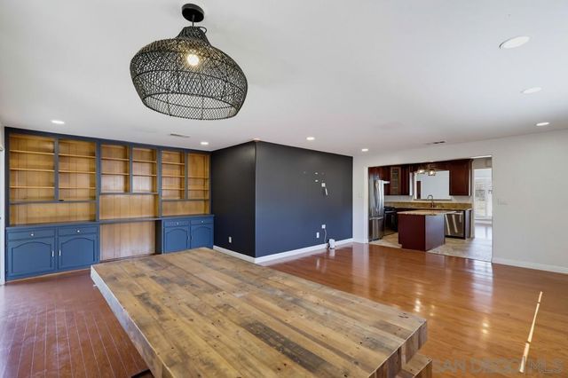 4044 Vista Grande Dr., San Diego, CA 92115