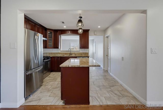 4044 Vista Grande Dr., San Diego, CA 92115