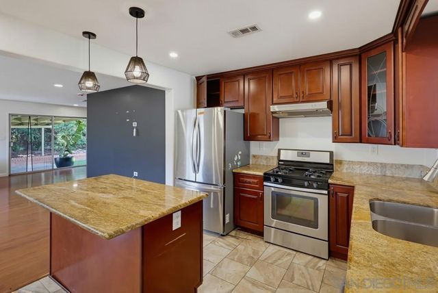 4044 Vista Grande Dr., San Diego, CA 92115