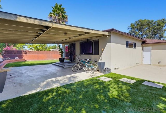 4044 Vista Grande Dr., San Diego, CA 92115
