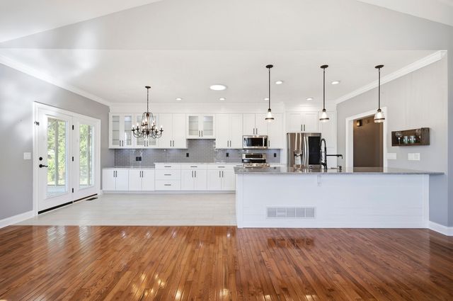 508 General Cruft Drive, Richmond, KY 40475