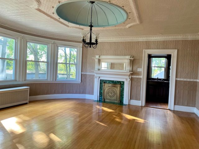 37 Mill St 1, Boston, MA 02122