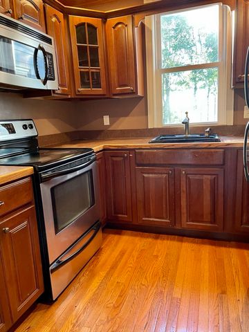 37 Mill St 1, Boston, MA 02122