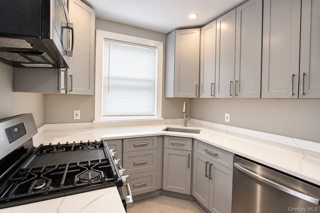 242 E Broadway 1, Long Beach, NY 11561