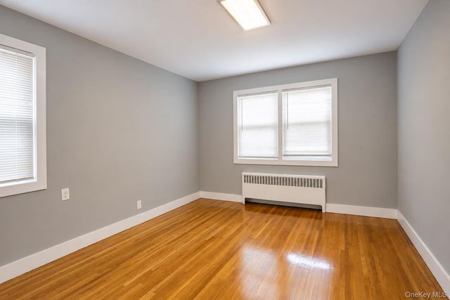 242 E Broadway 1, Long Beach, NY 11561