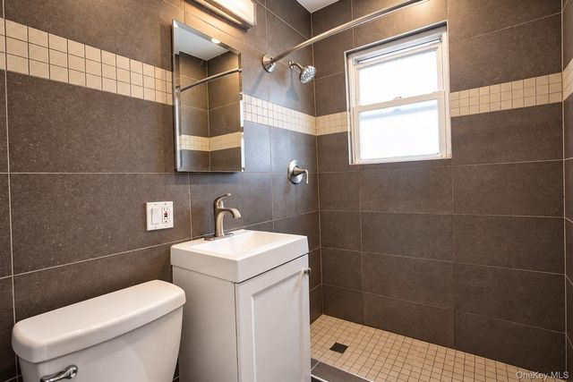 242 E Broadway 1, Long Beach, NY 11561