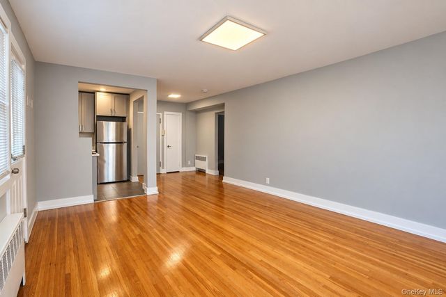 242 E Broadway 1, Long Beach, NY 11561