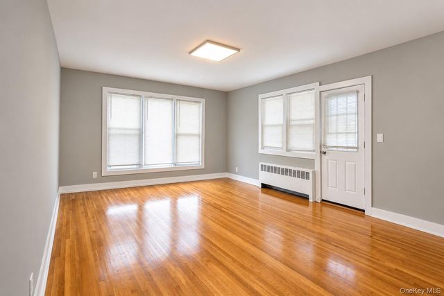 242 E Broadway 1, Long Beach, NY 11561