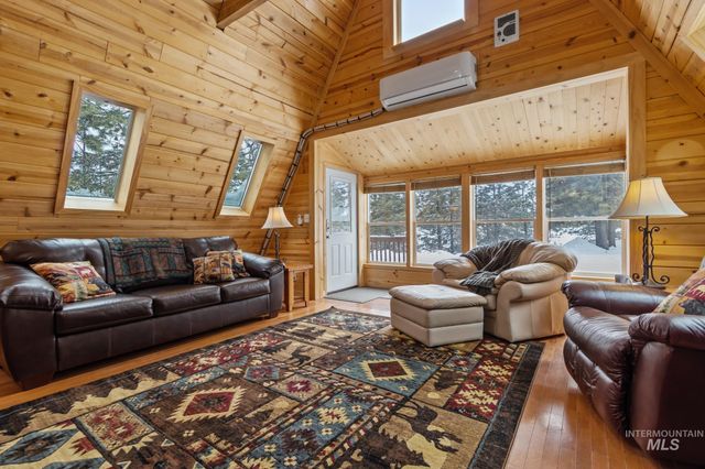 60 Wilderness Ranch Rd, Boise, ID 83716