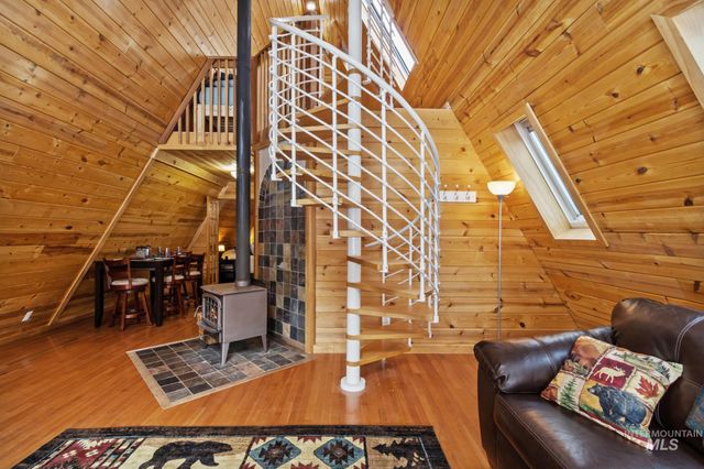 60 Wilderness Ranch Rd, Boise, ID 83716