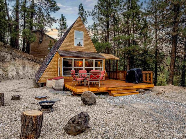 60 Wilderness Ranch Rd, Boise, ID 83716