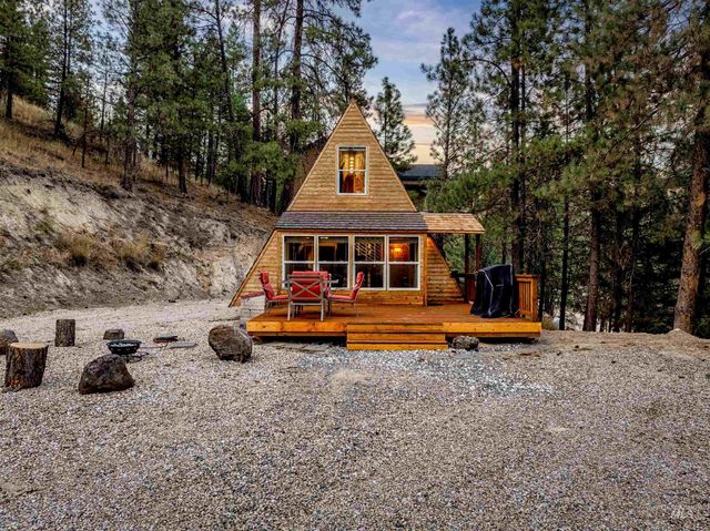 60 Wilderness Ranch Rd, Boise, ID 83716