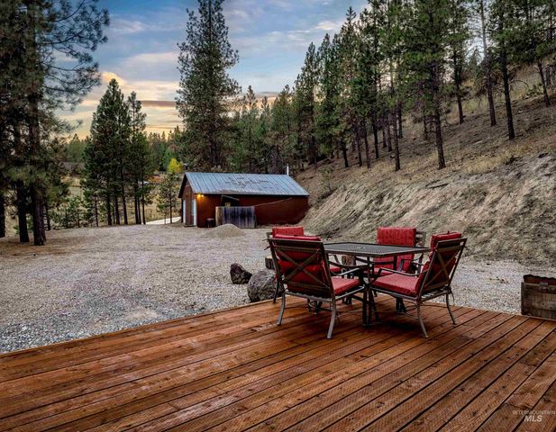 60 Wilderness Ranch Rd, Boise, ID 83716
