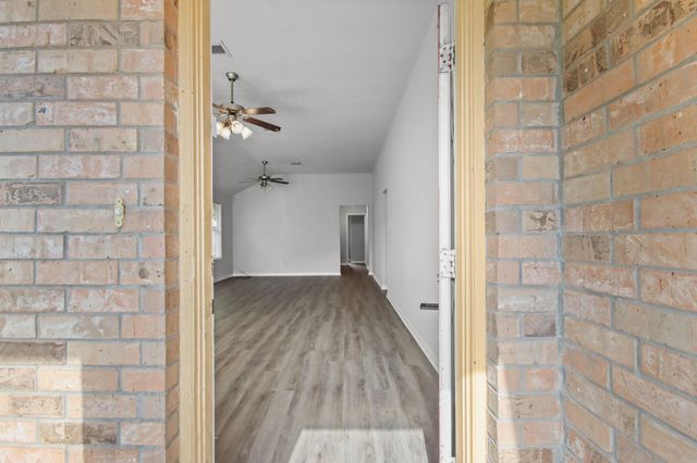 16107 Catbird Court, Humble, TX 77396