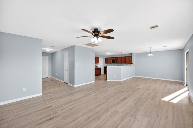 1010 Larks Trace Lane, Houston, TX 77090