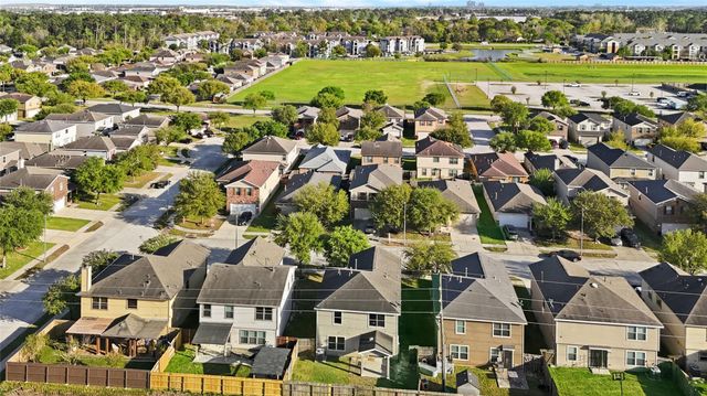 1010 Larks Trace Lane, Houston, TX 77090