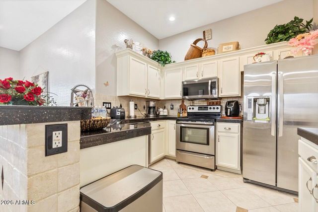 1504 E BOWKER Street, Phoenix, AZ 85040