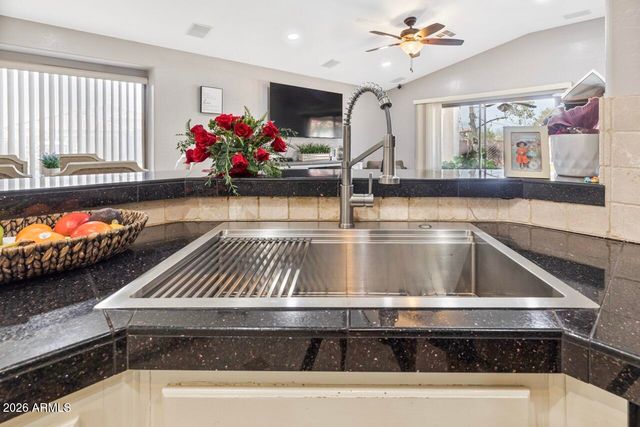 1504 E BOWKER Street, Phoenix, AZ 85040