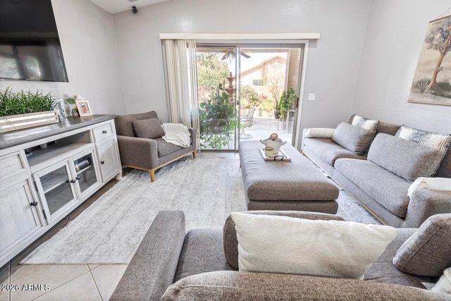 1504 E BOWKER Street, Phoenix, AZ 85040