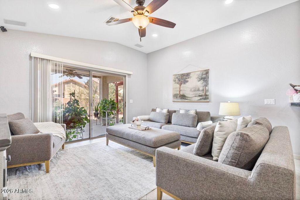 1504 E BOWKER Street, Phoenix, AZ 85040