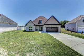 53 Summerset Dr, Winchester, TN 37398