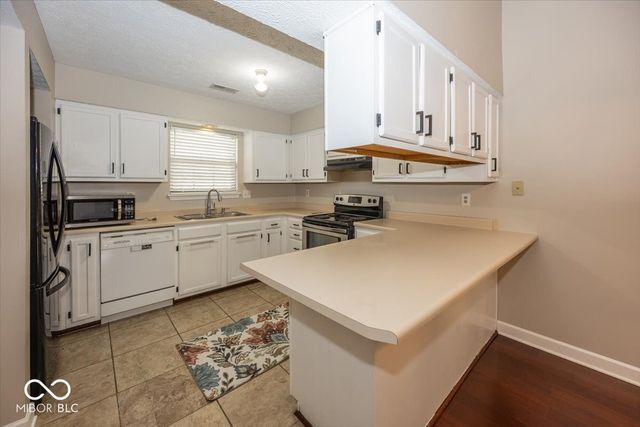 14741 Village Park East Drive, Carmel, IN 46033