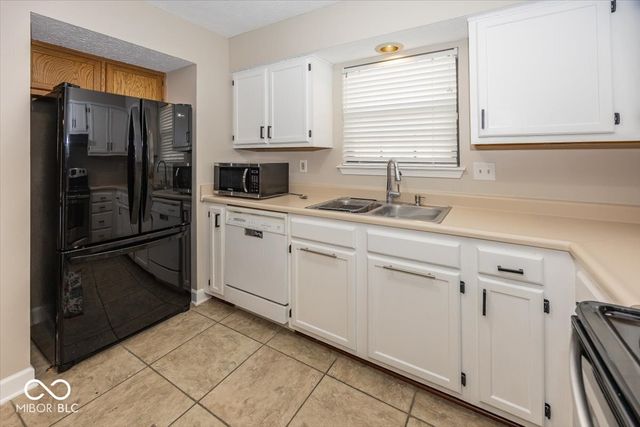 14741 Village Park East Drive, Carmel, IN 46033