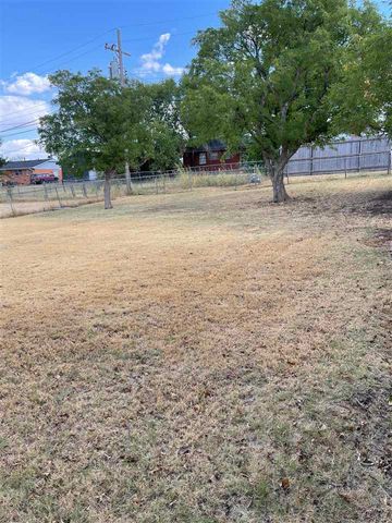 5314 NW Elm Ave, Lawton, OK 73505