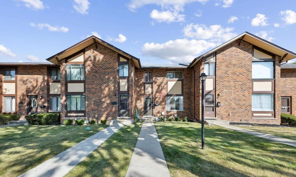 18W138 W 14th St Street 9, Villa Park, IL 60181 — exterior