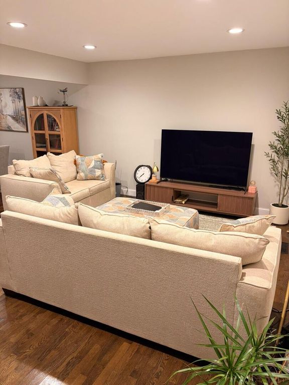 18W138 W 14th St Street 9, Villa Park, IL 60181 — photo 2