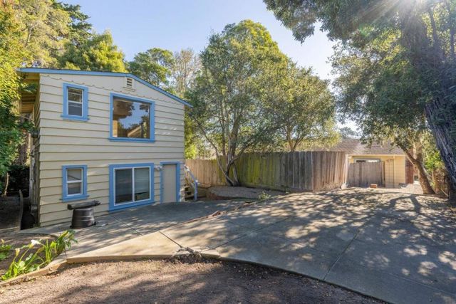 32 Via Ventura, Monterey, CA 93940