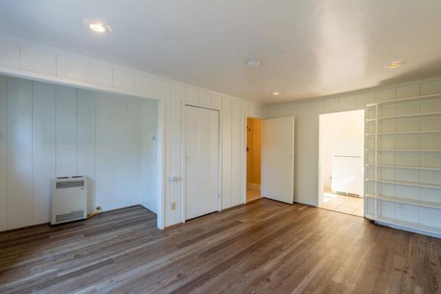 32 Via Ventura, Monterey, CA 93940