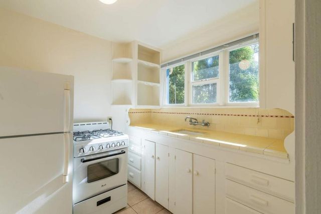 32 Via Ventura, Monterey, CA 93940