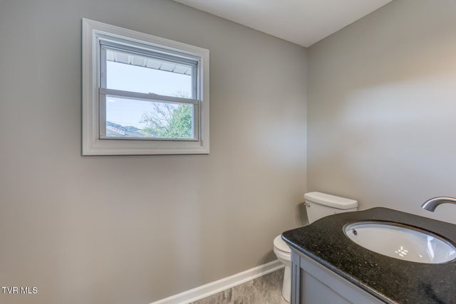 1216 Norway Street, Bristol, VA 24201