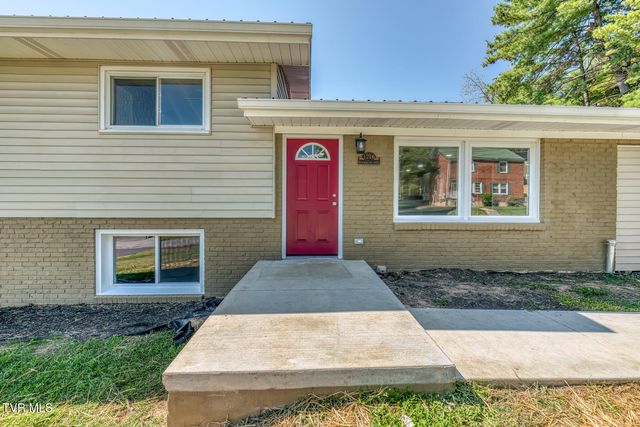 1216 Norway Street, Bristol, VA 24201