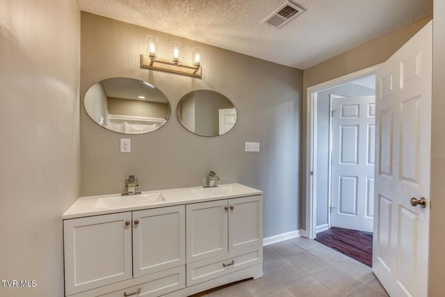 1216 Norway Street, Bristol, VA 24201