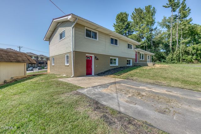 1216 Norway Street, Bristol, VA 24201