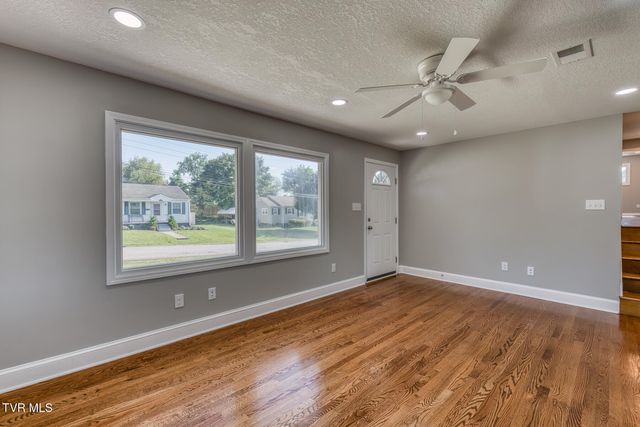 1216 Norway Street, Bristol, VA 24201