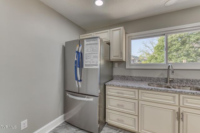 1216 Norway Street, Bristol, VA 24201