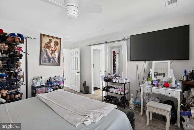 433 TOWN RUN LN, Stephens City, VA 22655