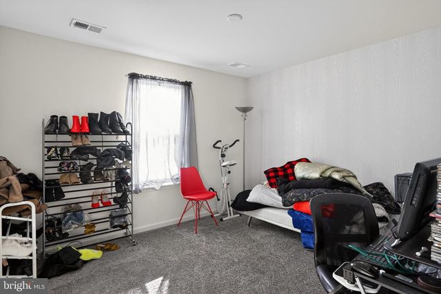 433 TOWN RUN LN, Stephens City, VA 22655