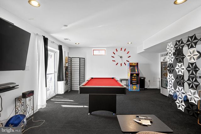 433 TOWN RUN LN, Stephens City, VA 22655