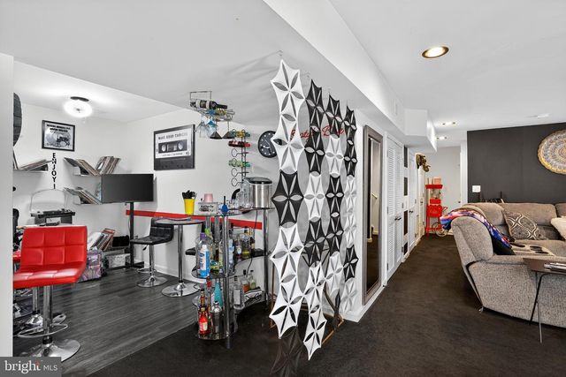 433 TOWN RUN LN, Stephens City, VA 22655