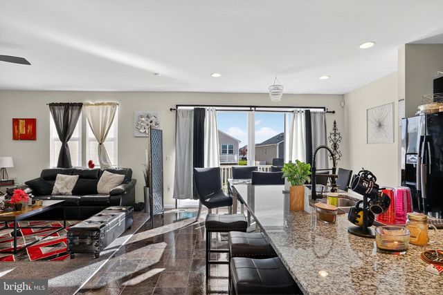 433 TOWN RUN LN, Stephens City, VA 22655