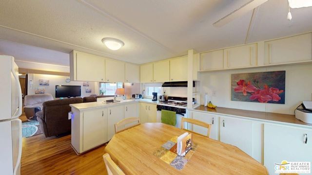 14 Garfield Drive, Cathedral City, CA 92234