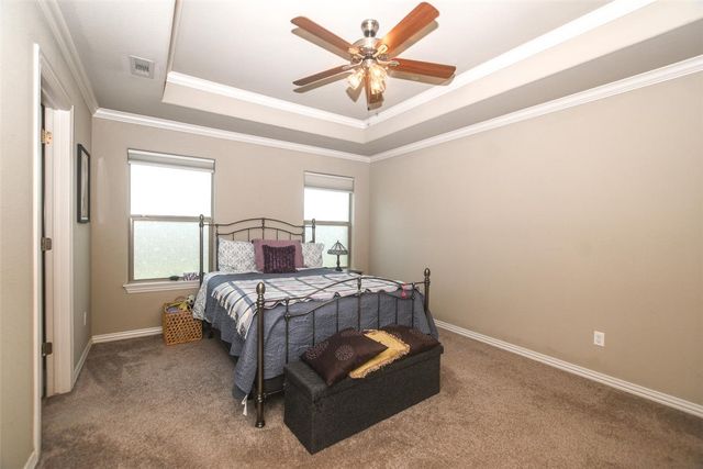 2102 N Wakefield Street, Siloam Springs, AR 72761