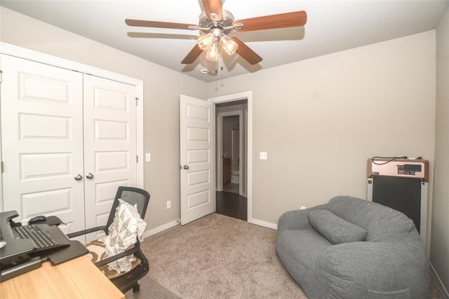 2102 N Wakefield Street, Siloam Springs, AR 72761