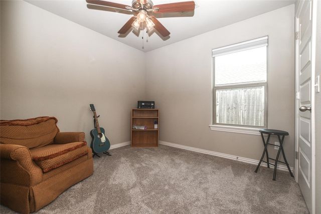 2102 N Wakefield Street, Siloam Springs, AR 72761